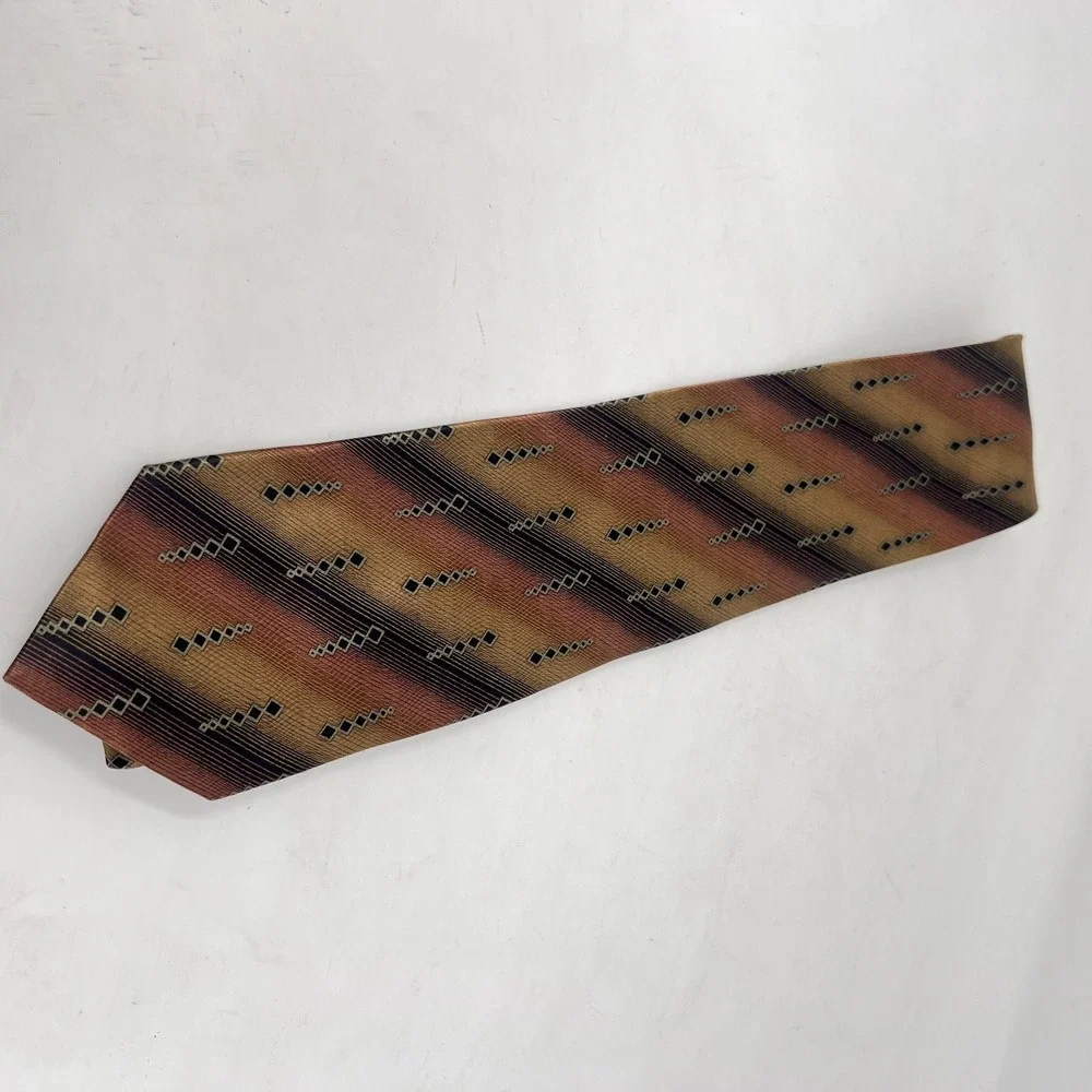 Blacker by Stanley Blacker 100%‎ Silk Men's Tie Lightweight Geometric Design